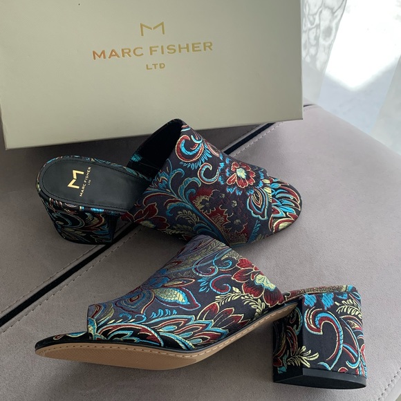 NIB Marc Fisher Ltd Black Multi Fabric Sandals size 10 - Picture 1 of 13